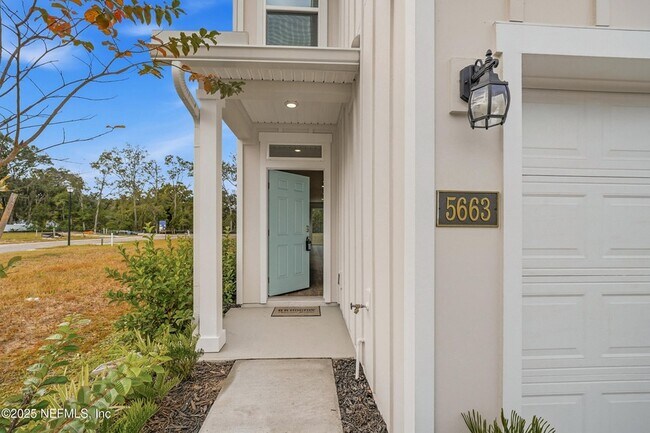 Foto del edificio - 5663 Coppers Edge Ln