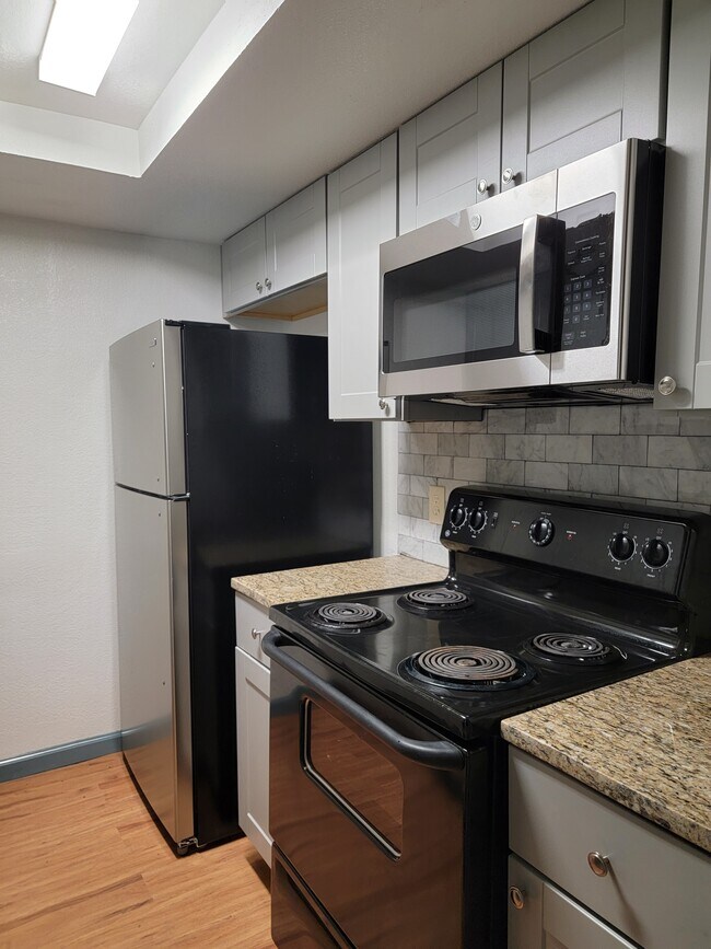 Kitchen - 8003 Rothington Rd