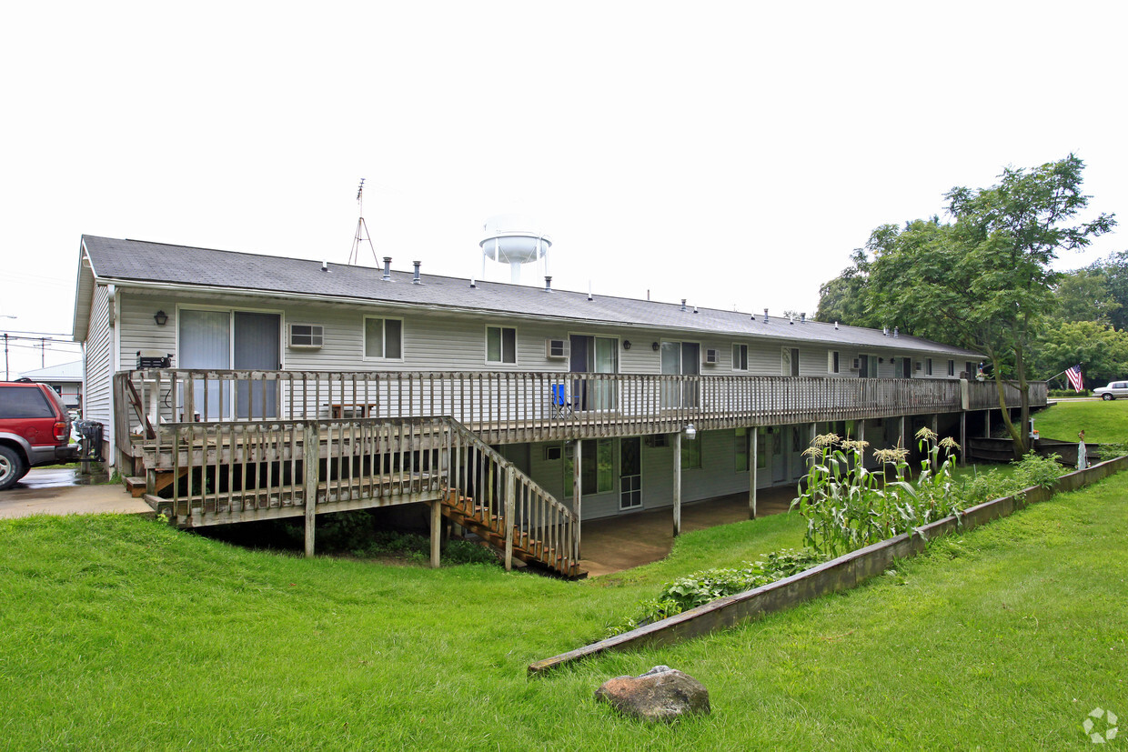 Building Photo - 4th Street Apartments