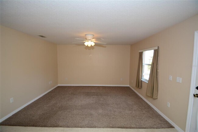 Foto del edificio - 4 Wheeler Pl