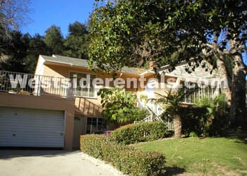 Building Photo - 2721 E Chevy Chase Dr