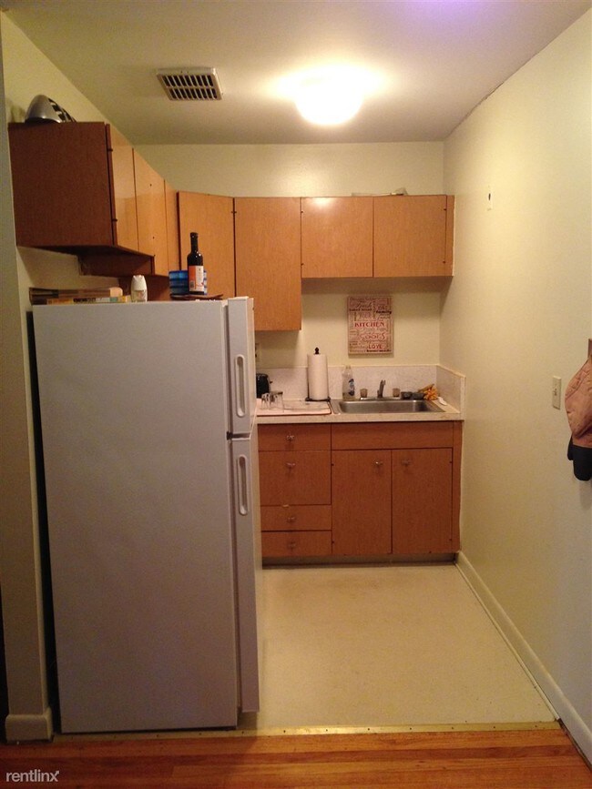 408 Prospect Ave, Hartford, CT 06105 Condo for Rent in Hartford, CT