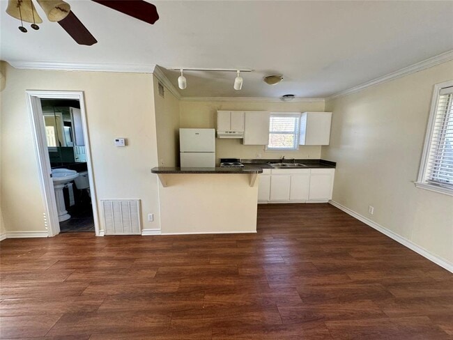 Building Photo - 1509 Shoal Creek Blvd