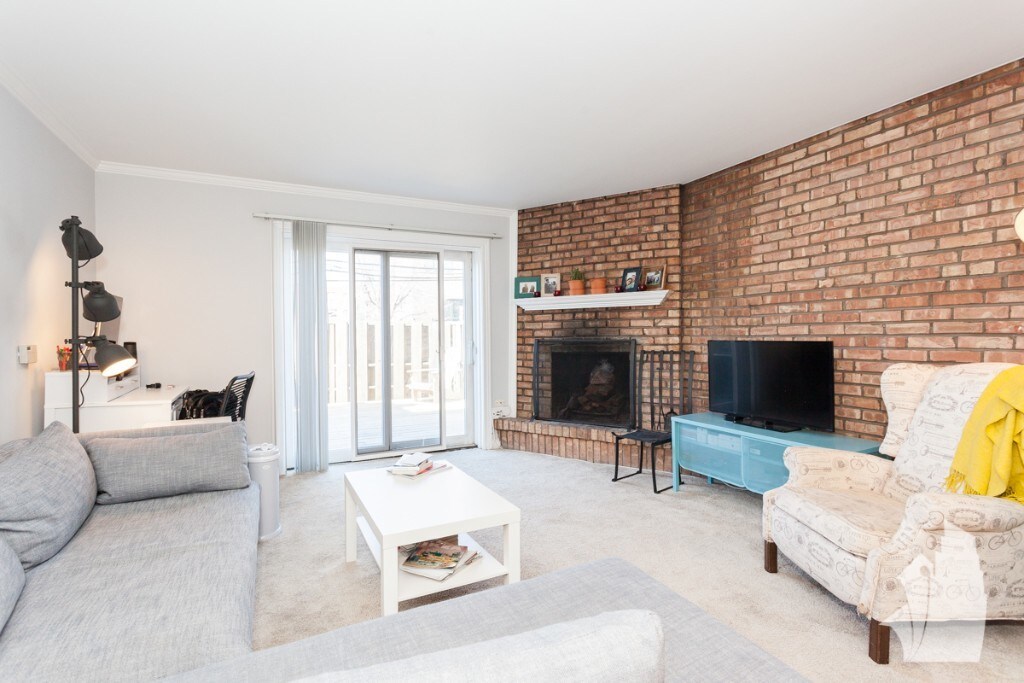 Foto principal - 2828 N Burling St