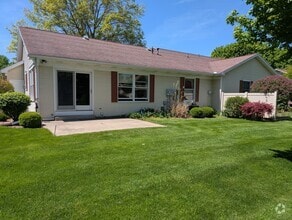 Building Photo - 1512 Winsted Dr