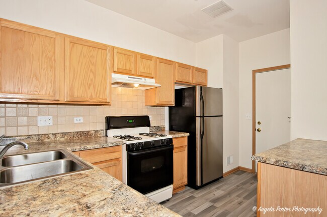 Building Photo - 348 Tower Dr