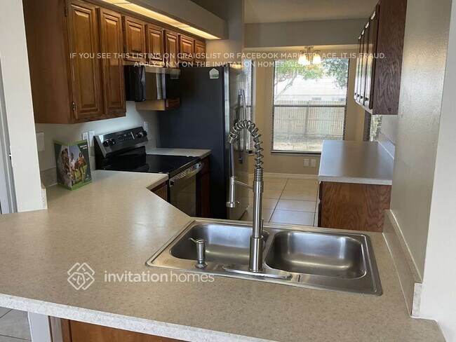 Foto del edificio - 167 Heather Ln Dr