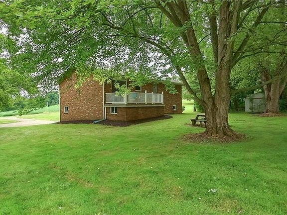 Private back deck - 300 Hartzell School Rd