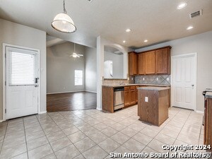 Building Photo - 9303 Rainbow Creek