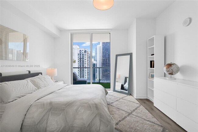 Foto del edificio - 1111 SW 1st Ave