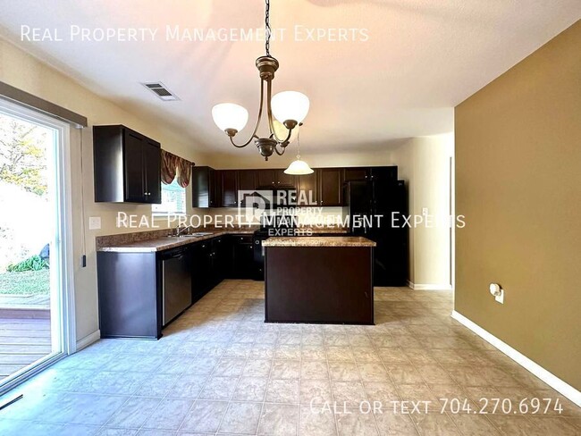 Foto del edificio - Beautiful 3BR 2.5BA in Charlotte!