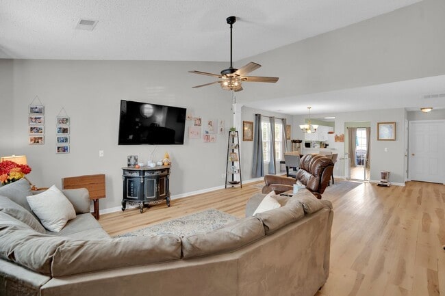 Foto del edificio - 129 Merowey Ct