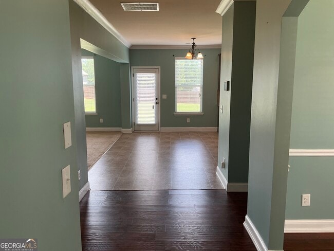 Building Photo - 1205 Pebble Rock Rd