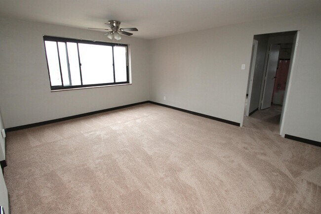 Foto del edificio - 1425 McFarland Rd