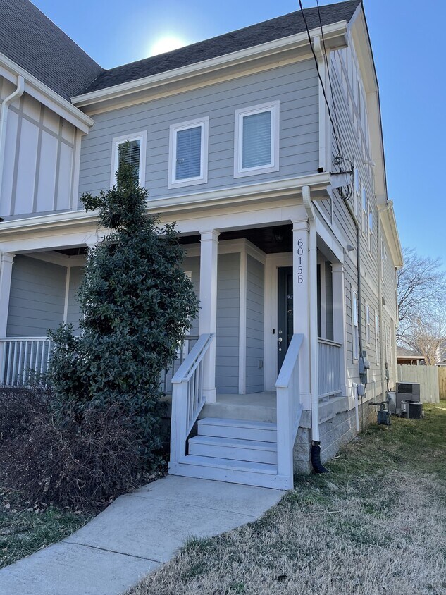 6015B California Ave, Nashville, TN 37209 House for Rent in Nashville