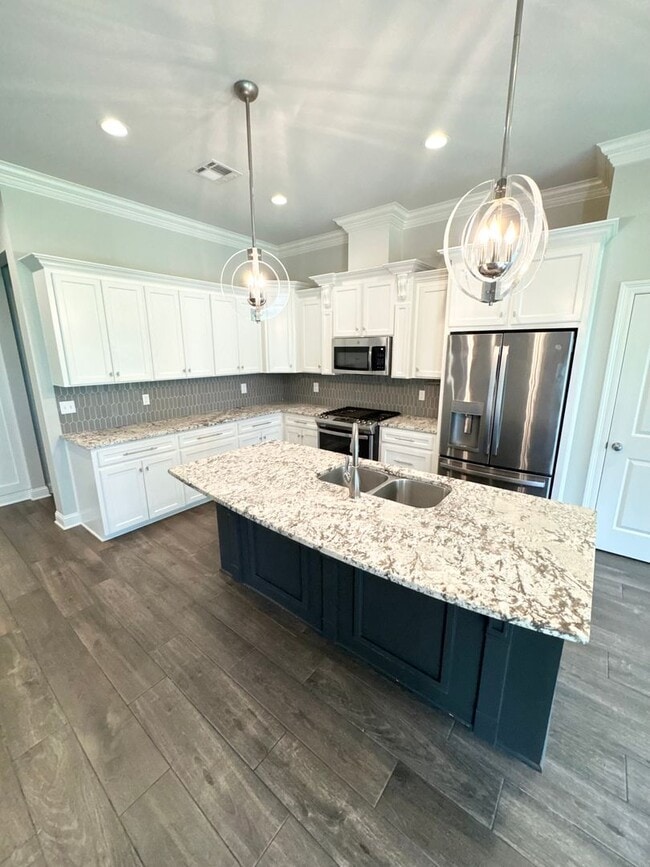 Building Photo - Forest Hills Subdivision!