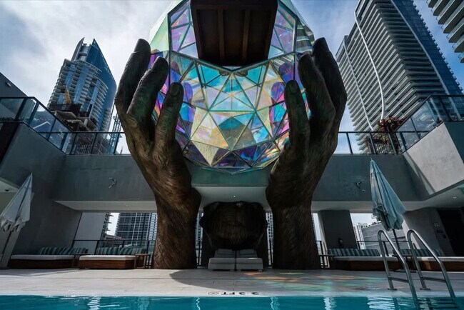 Foto del edificio - 20 NE 11th St