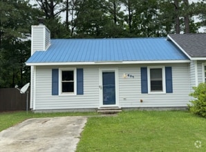 Building Photo - 425 Cedar Crk Dr
