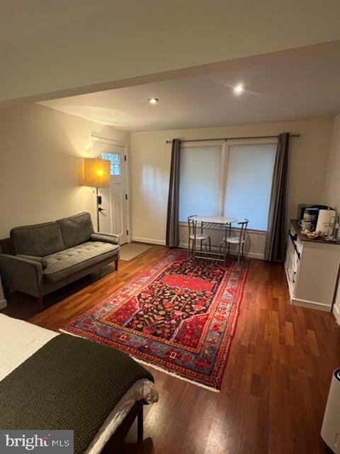 Foto del edificio - 12309 St James Rd