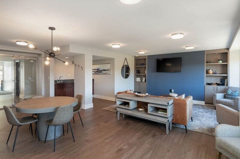 The Falls at Roland Park Apartments in Baltimore, MD