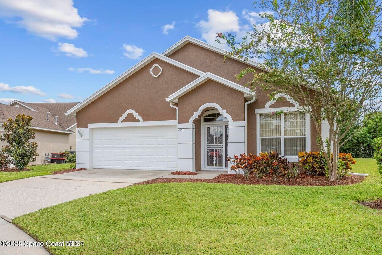 Foto principal - 4720 Portage Trail