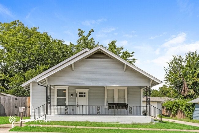 Building Photo - 302 W Dabney St