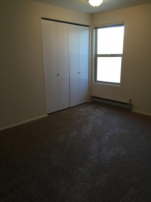 Building Photo - Brittany House - 2 bedrooms