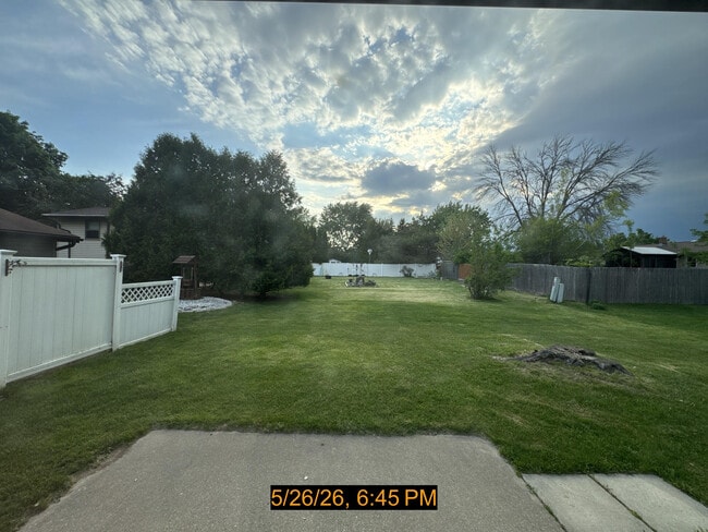 Building Photo - 2013 S Horizon Dr