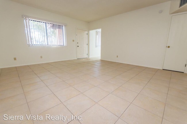Building Photo - 4964 Vespucci Dr