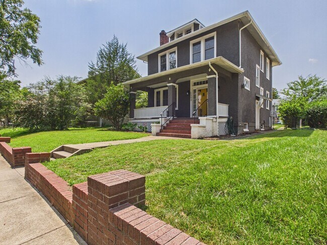 Building Photo - 3302 Garland Ave