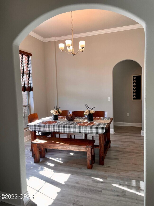 Foto del edificio - 3205 Colter St