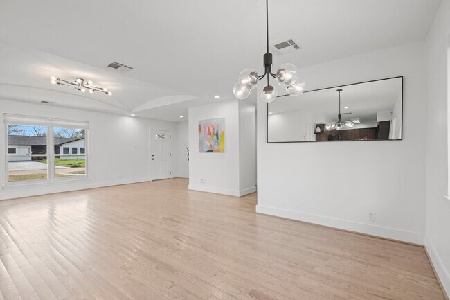 Foto del edificio - 2005 Sedgie Dr