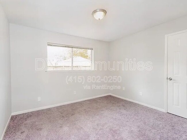 Building Photo - 11418 Creekhurst Dr