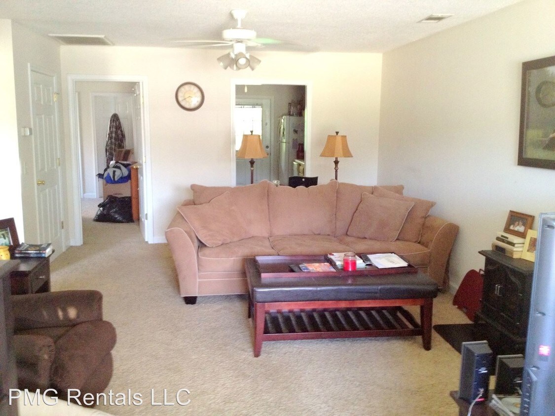 Primary Photo - 1206 Beaver Creek Dr