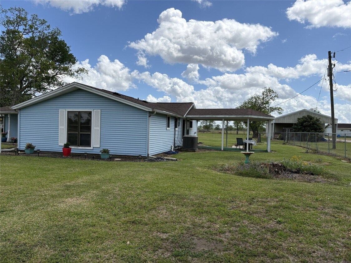 Building Photo - 4330 FM 1462