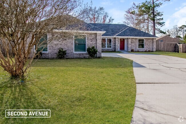 Building Photo - 8236 Hot Springs Dr N