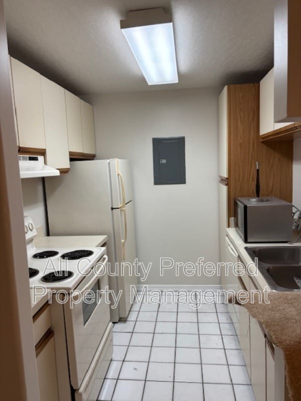 Foto del edificio - 7667 N Wickham Rd