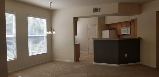 Building Photo - 5481 Tares Cir