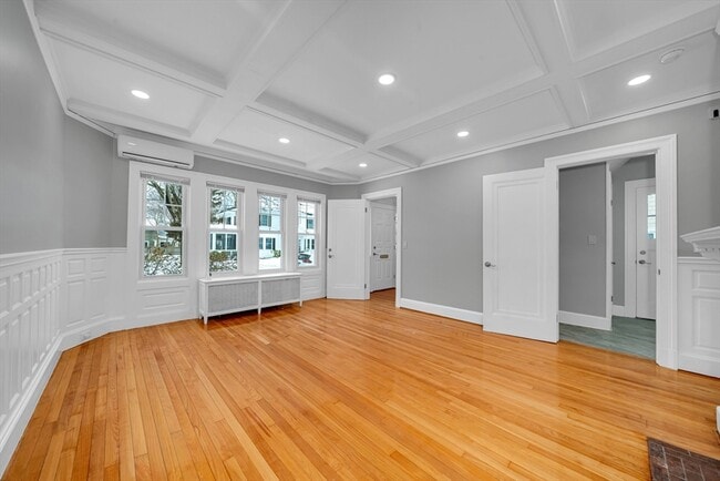 Foto del edificio - 26 Richardson Ave