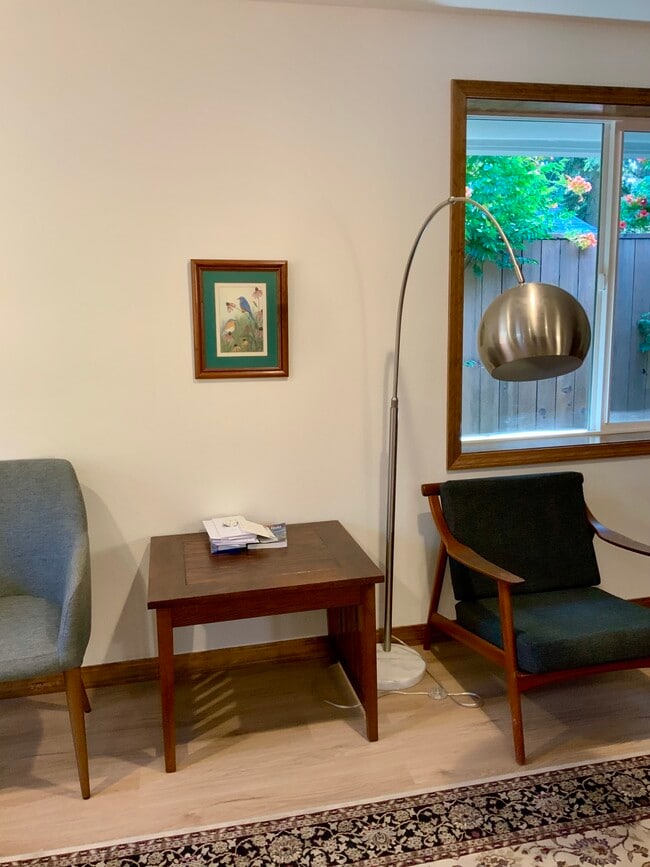 Living Room - 9001 Mt Jefferson Ave