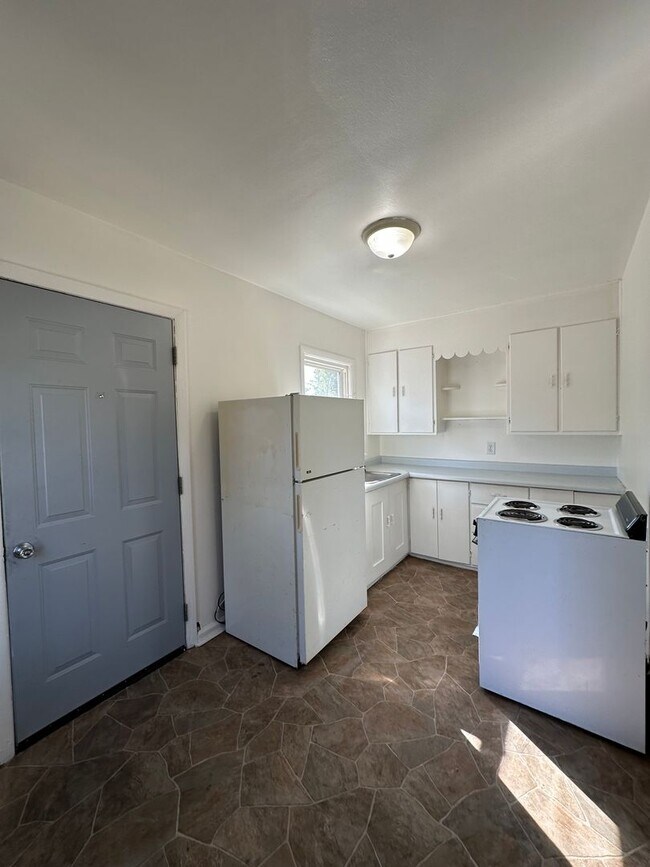 Foto del edificio - 1121-1123 Maynard Ave.