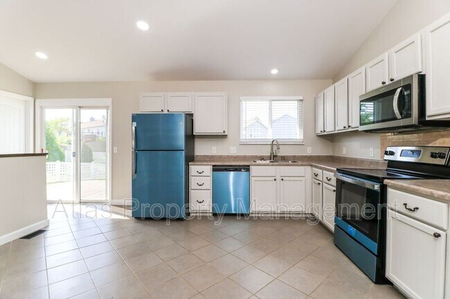 Building Photo - 805 Whisper Creek Ct