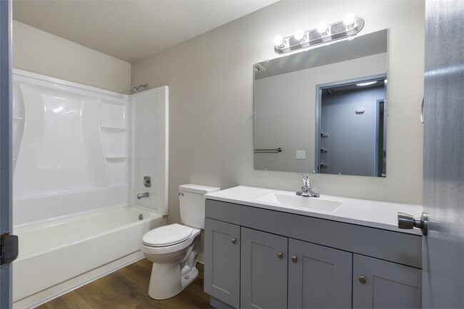 Foto del edificio - Shiloh Village