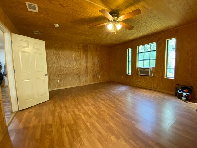 Building Photo - 11150 Lafountain Ln