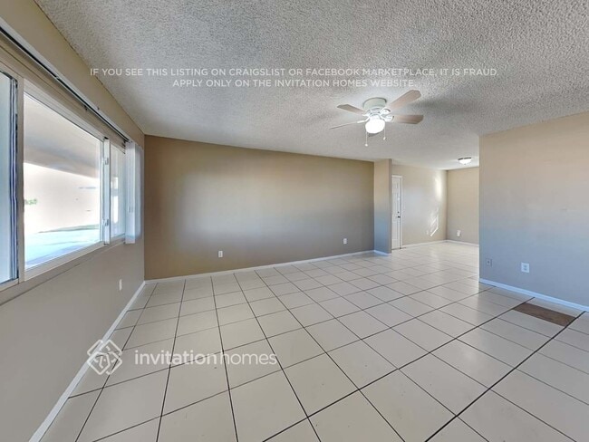 Building Photo - 11511 E Broadway Rd