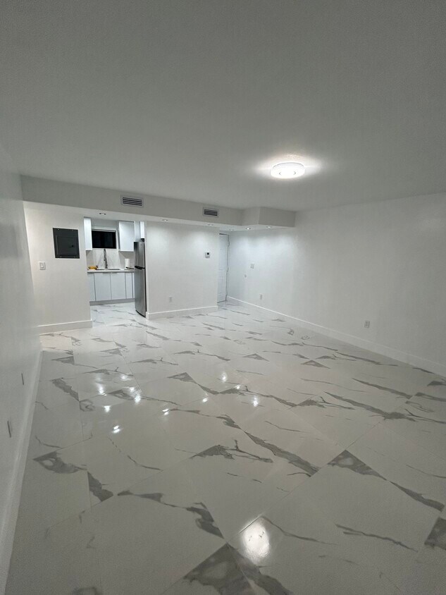 Foto principal - 5 Olive Dr
