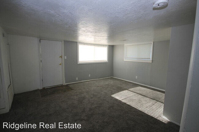 Building Photo - 2 br, 1 bath House - 1201 4th Ave NW
