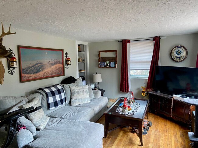 Foto del edificio - 5712 Union Deposit Rd