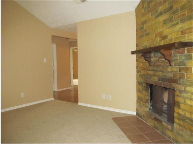 Building Photo - 4909 Fairvent St