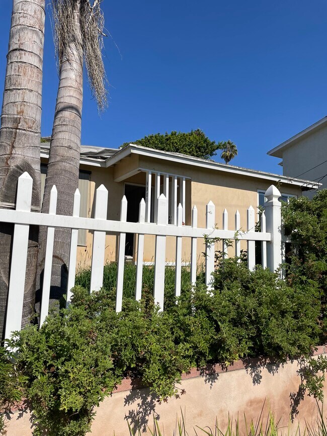 3301 McGraw St San Diego, CA 92117 Alquileres en San Diego, CA